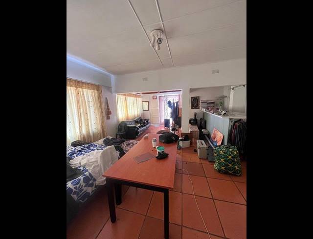 6 BEDROOM HOUSE FOR SALE IN ORANGE GROVE